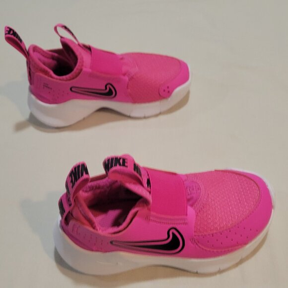 Unworn Nike Kids' Flex Runner 3 Size 7 Toddler Sneakers - Picture 4 of 5